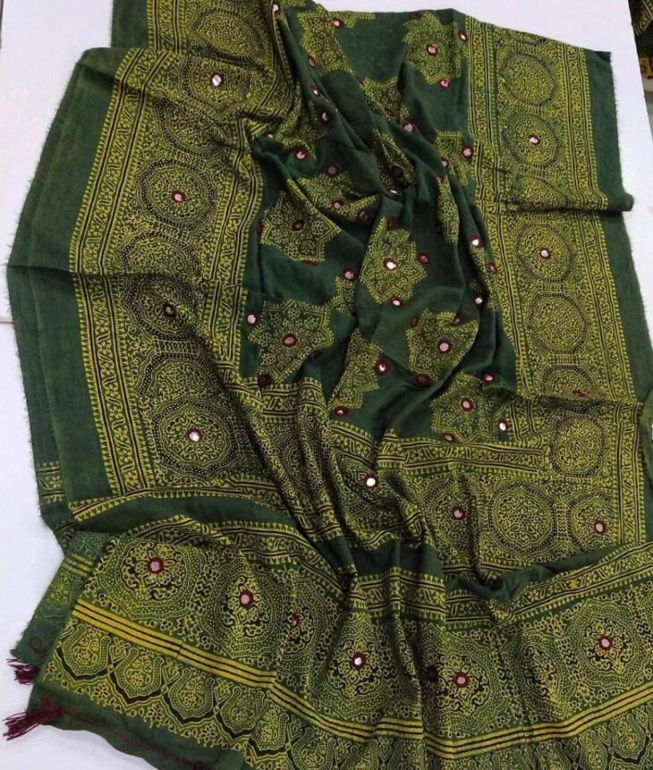 Elegant Block Print Lawn Dupatta – Timeless Craftsmanship - Image 3