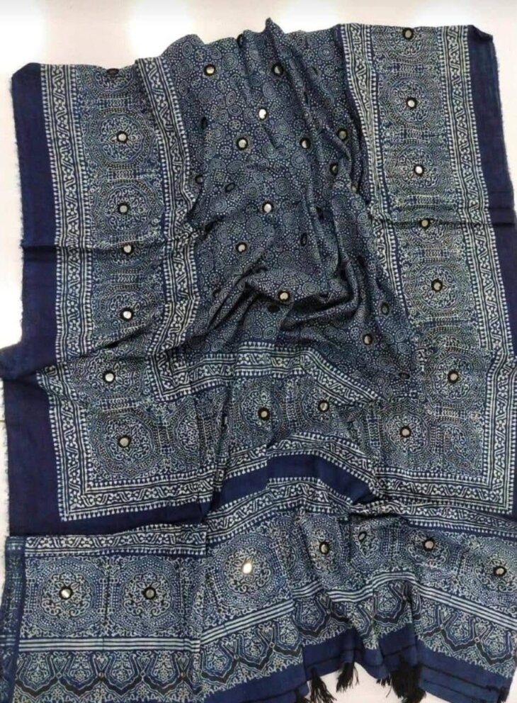 Elegant Block Print Lawn Dupatta – Timeless Craftsmanship - Image 2